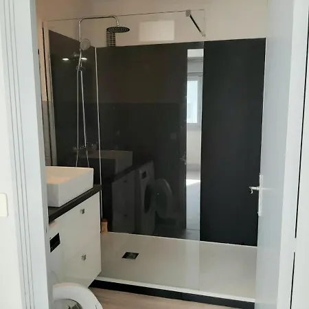 Apartamento Confortable En Plein Centre De Saint-jean-de-luz, A Deux Pas De La Et Des Commerces - Fr-1-239-586 *