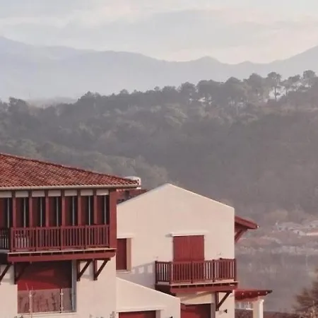 Apartamento Confortable En Plein Centre De Saint-jean-de-luz, A Deux Pas De La Et Des Commerces - Fr-1-239-586