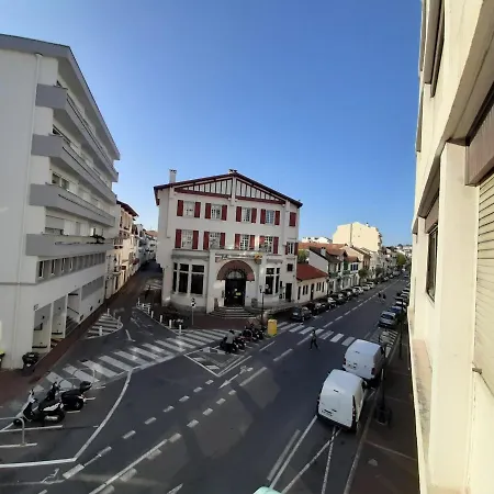 Confortable En Plein Centre De Saint-jean-de-luz, A Deux Pas De La Et Des Commerces - Fr-1-239-586 Apartment Saint-Jean-de-Luz